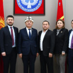 Подписан Меморандум о сотрудничестве между Кыргызским национальным университетом и «Дос-Кредобанком»