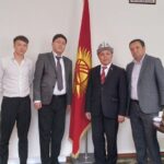 Проректор Садык Алахан Казакстандык окумуштууларды кабыл алды