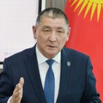 Ректор институт директорлору, факультет декандары жана кафедра башчылары менен кеңешмелерди өткөрдү