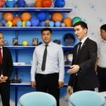 Илим, жогорку билим берүү жана инновациялар министри Бактияр Орозов “Билим Бишкек” борбору менен таанышты