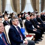 100 жылдык маараке: Мамлекеттик резинденцияда ““Заманбап дүйнөдө жогорку билимдин орду” эл аралык форуму өтүүдө