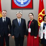 Ректор “Миру-Мир!” студенттердин эл аралык кинофестивалынын калыстар тобу менен жолугушту