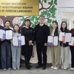 Чет тилдер институтунун мыкты окуган студенттерине Корея Республикасынын Өкмөтүнүн стипендиясы тапшырылды
