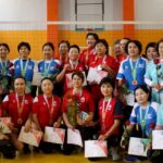 “Ден соолук” спартакиадасынын кыз-келиндер арасындагы волейбол боюнча турниринин жеңүүчүлөрү сыйланды