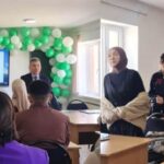 Илимий иштер боюнча проректор Мырзабек Камчыбек уулу КУУнун Нарын кампусуна барып конок лекция өтүп келди