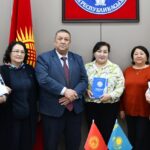 Биринчи проректор Алайбек Шамшиев казакстандык университеттердин окутуучуларын кабыл алды