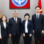 КУУнун ректору Кытай коомдук илимдер академиясынын өкүлдөрүн кабыл алды