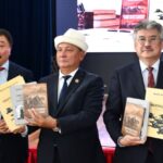 Улуттук университетте Манас таануу жаатындагы үч жаңы китептин бет ачары болду